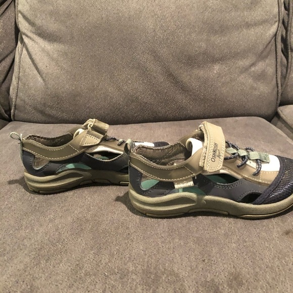 Oshkosh toddler boys ever play sandals size 9 - Picture 7 of 9